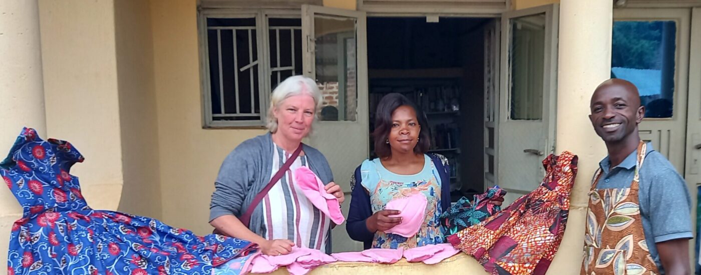 Die Spende von Dumela e. V. für Mädchen und junge Frauen in Uganda kommen an!